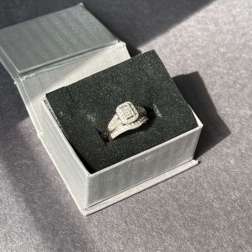 Wedding engagement set